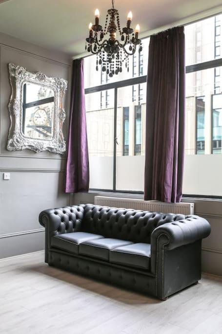 Manhattan Suite - Sleeps 24! Heart Of Ливерпуль Экстерьер фото